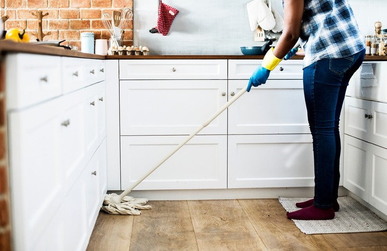 Mop the floors 