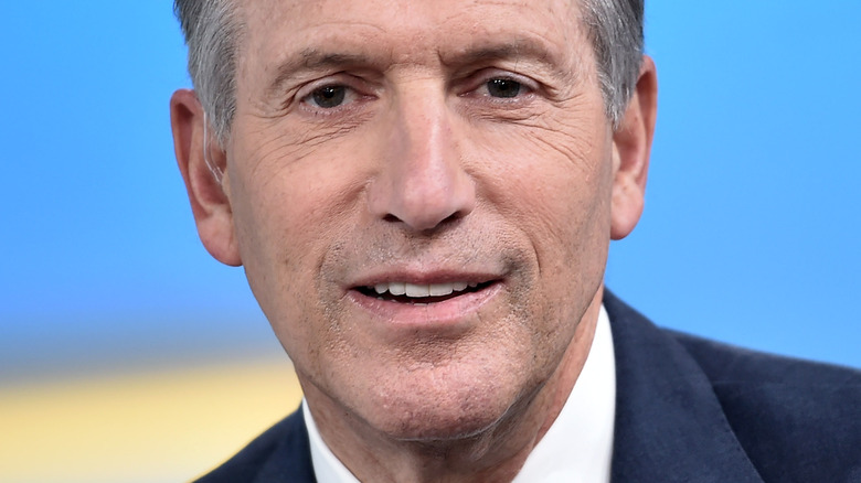 Howard Schultz with slight smile