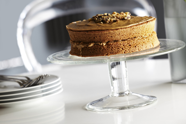 Hurry-Up Caramel Cake recipe - The Daily Meal