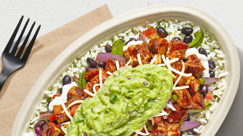 Chipotle chicken bowl guacamole
