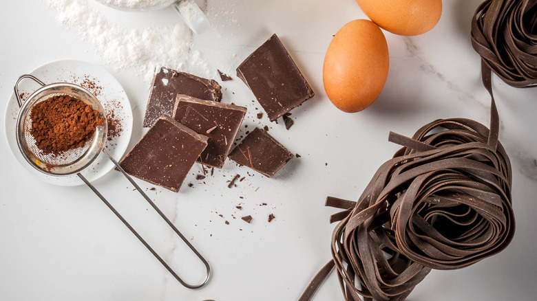 Chocolate pasta with its ingredients