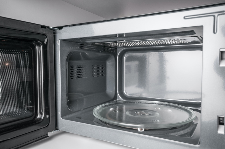 microwave nothing safety