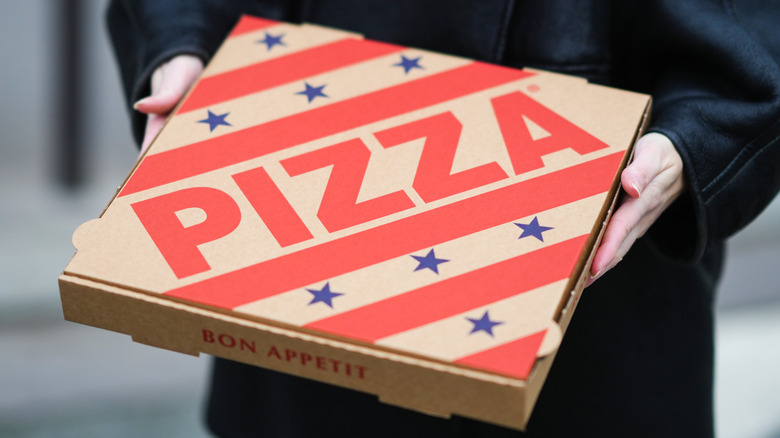 Pizza box