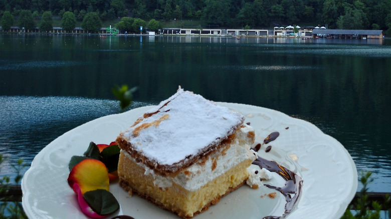 bled cream cake in bled slovenia