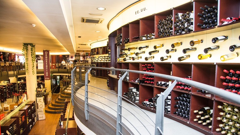 Lavinia interior