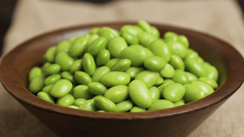 edamame in bowl