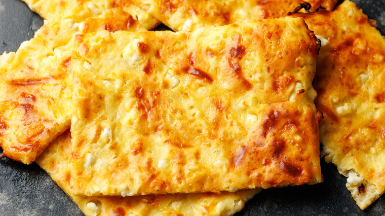 rectangle slices of cottage cheese flatbread