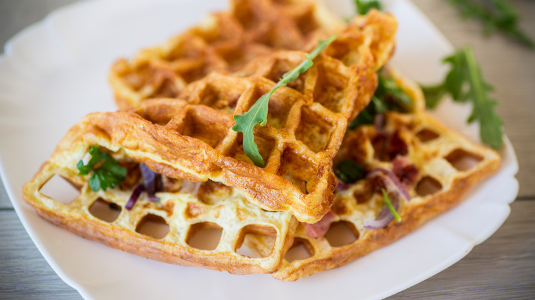 Waffle-shaped omelet