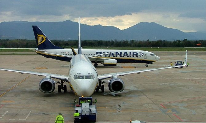 Ryanair Airplanes