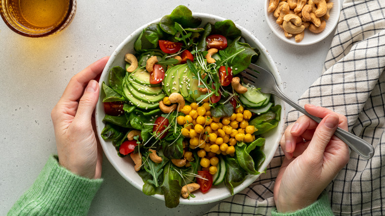 salad with ckickpeas, avocado