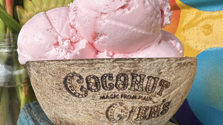 strawberry vegan ice cream 