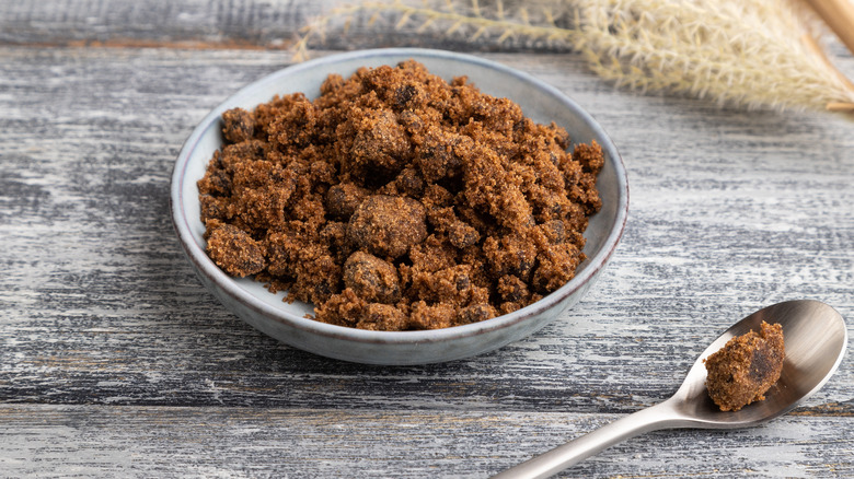 Muscovado sugar in a bowl