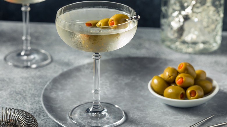 martini with olives