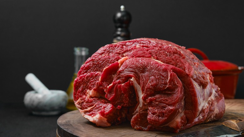Raw beef neck