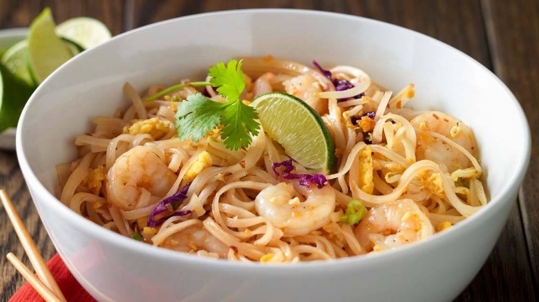 shrimp pad thai 