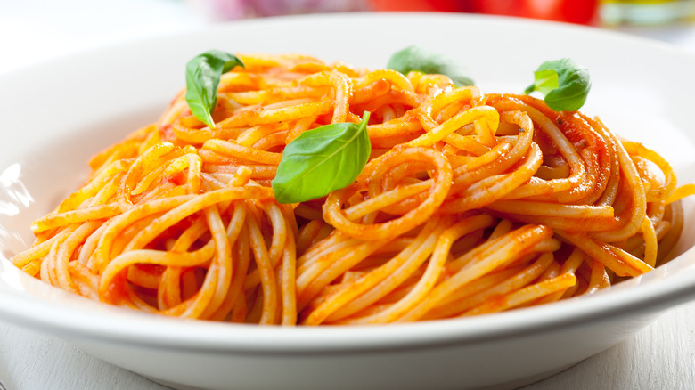 Spaghetti with marinara sauce