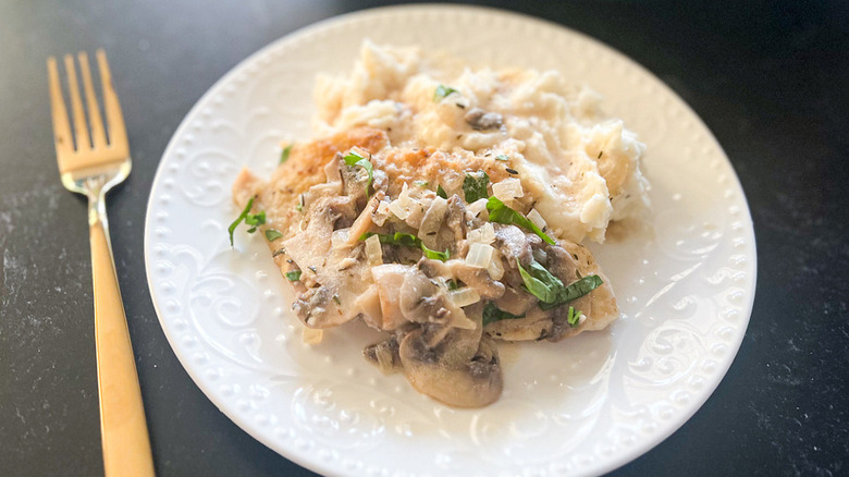chicken marsala serving on plate