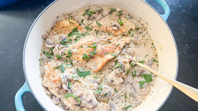 chicken marsala in skillet