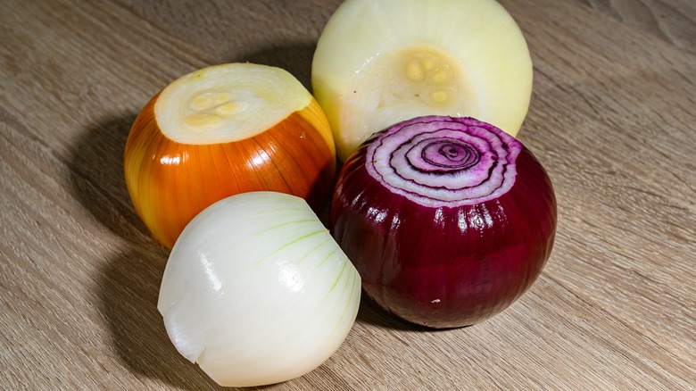 variety of onions