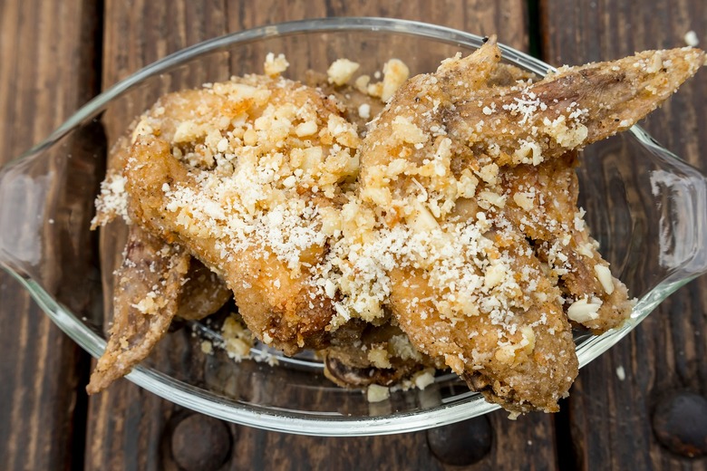 Crispy Garlic Parmesan Wings
