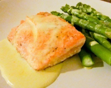 Pan-Roasted Salmon with Lemony Hollandaise Sauce