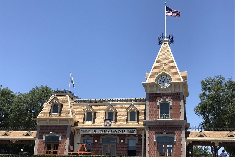 Most of the American flags at the parks aren't regulation