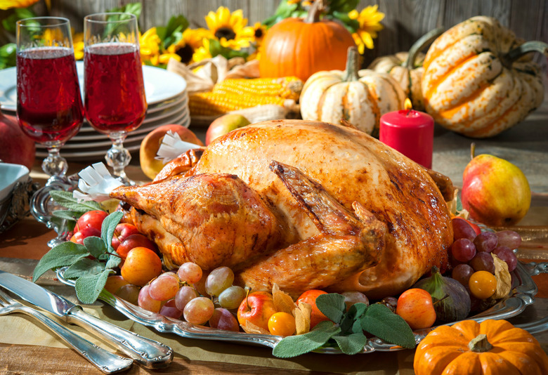 Police give turkeys