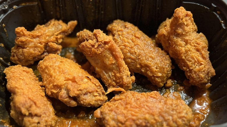 Popeyes' Signature Hot Wings 