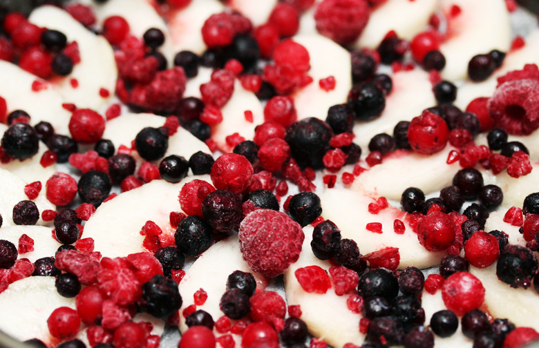 Iced Berries With Limoncello White Chocolate Sauce
