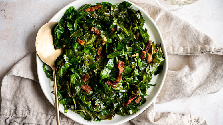 collard greens on plate 