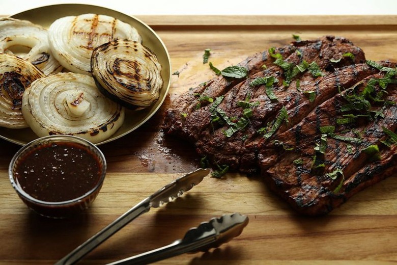 Grilled pork tenderloin with hoisin mint sauce recipe