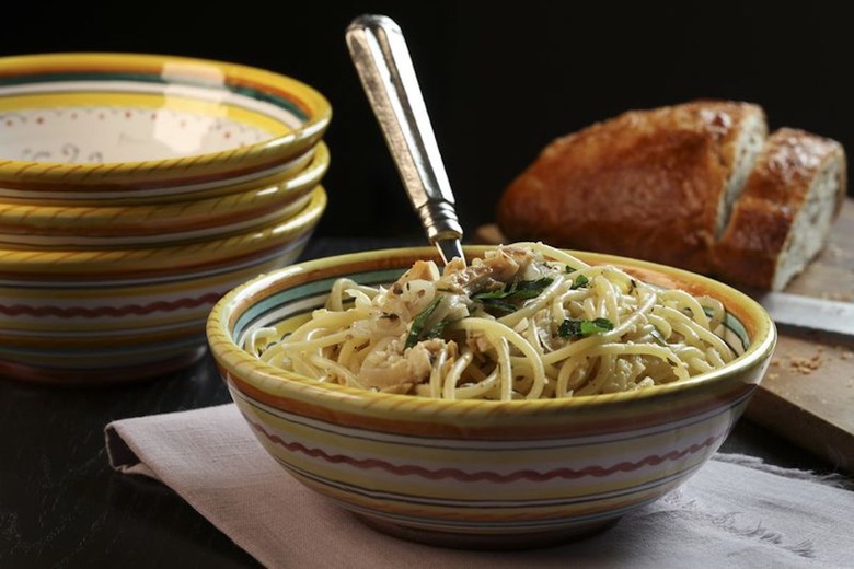spaghetti with clam sauce recipe
