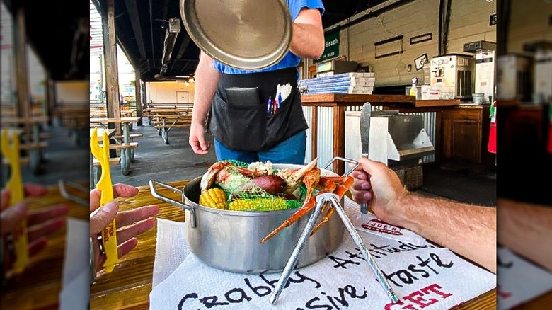 Server with crab pot