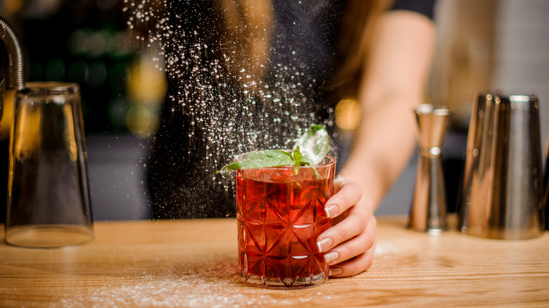 cocktail with powdered sugar