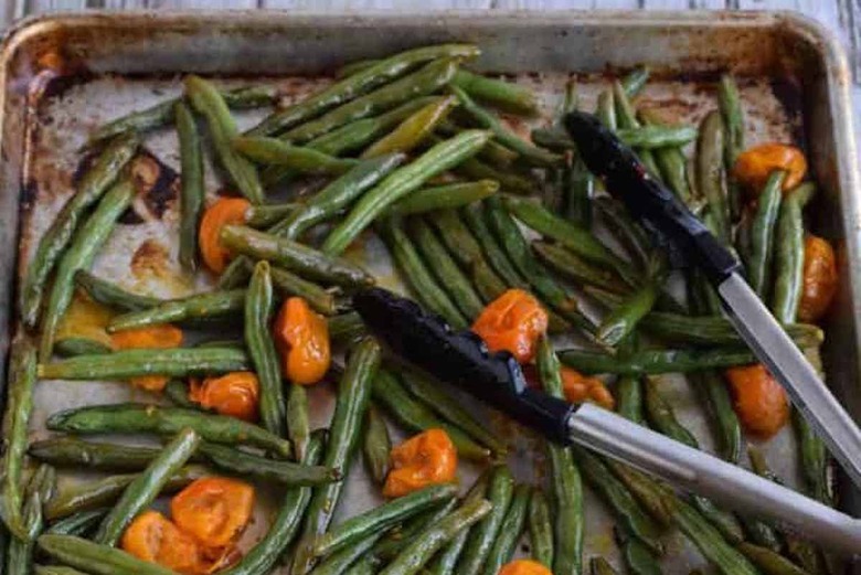 Oven Roasted green beans