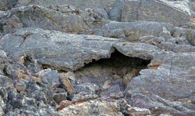 Lava tube Hawaii