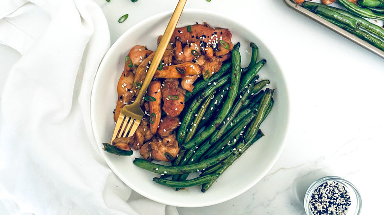 teriyaki chicken with green beans