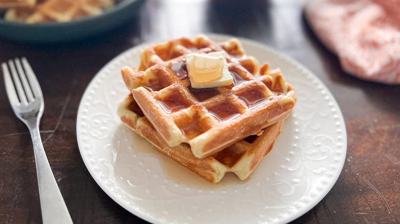 simple classic waffles on plate 