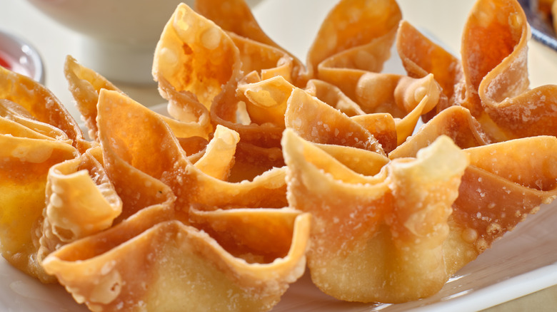 fried stuffed wonton wrappers up close