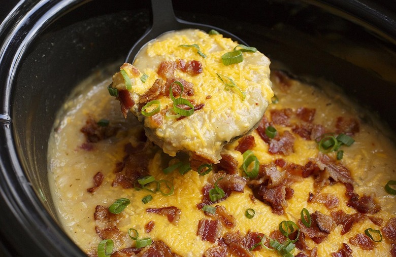 Slow Cooker Loaded Potato Soup
