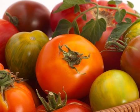 Smoked Mozzarella & Heirloom Tomato Salad Recipe