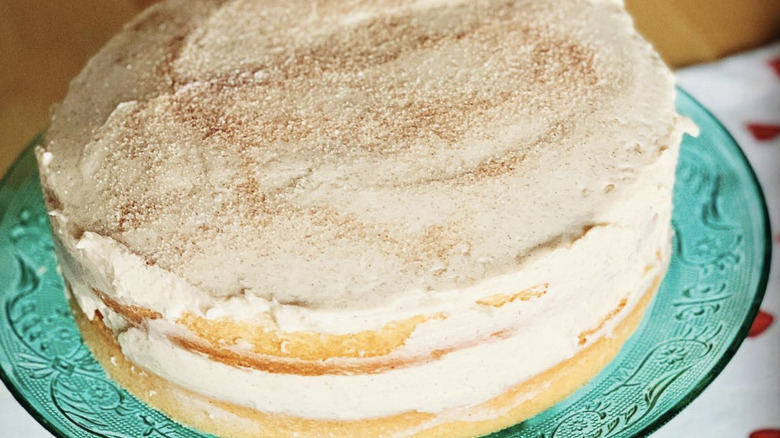 Snickerdoodle cake on plate