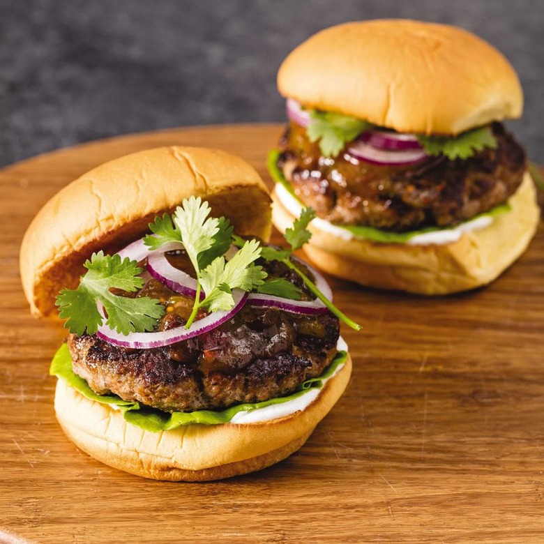 Spiced Turkey Burgers With Mango Chutney recipe - The Daily Meal