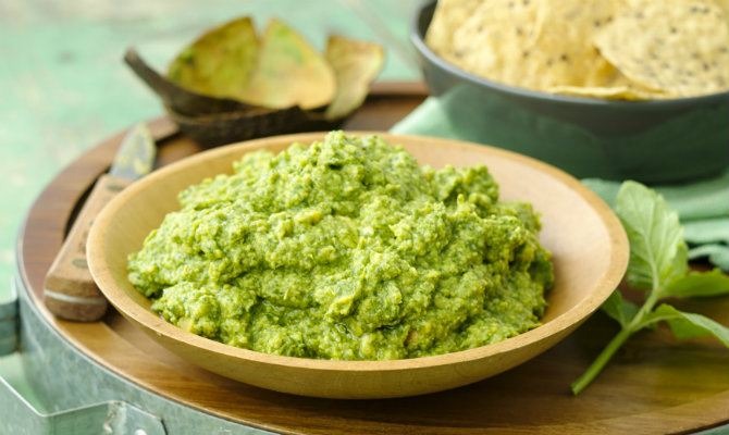 Spicy Avocado Hummus