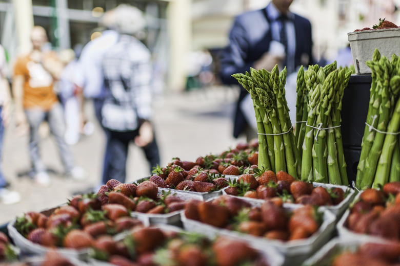 Spring Superfoods You Should Be Eating