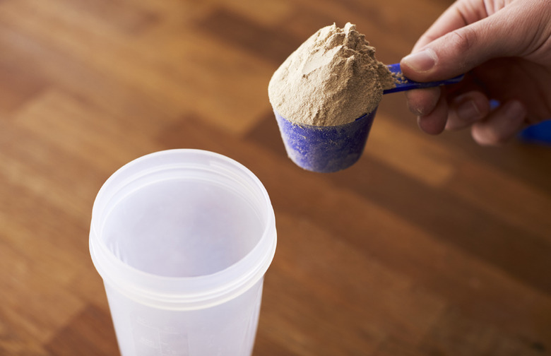 You Need a Protein Shake Before You Work Out