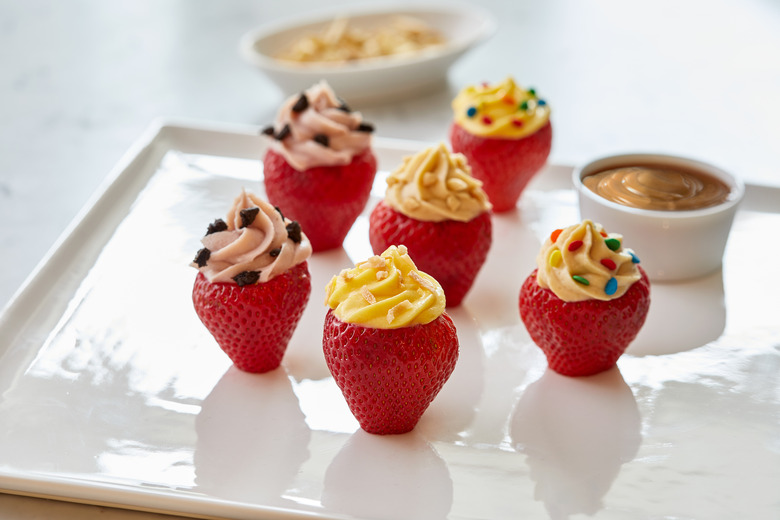 Summer Strawberry Cheesecake Treats