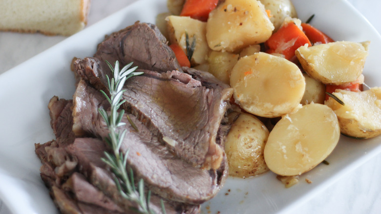 pot roast with potatoes 