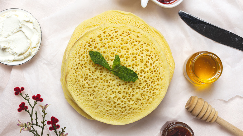 Plate of baghrir