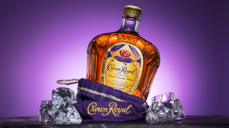 Crown Royal Fine De Luxe whisky